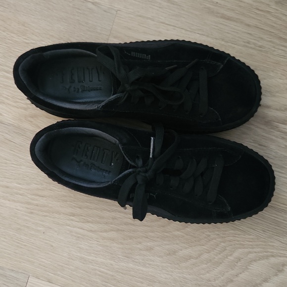 Size 9 Fenty Puma by Rihanna suede lace up sneaker - Picture 2 of 7